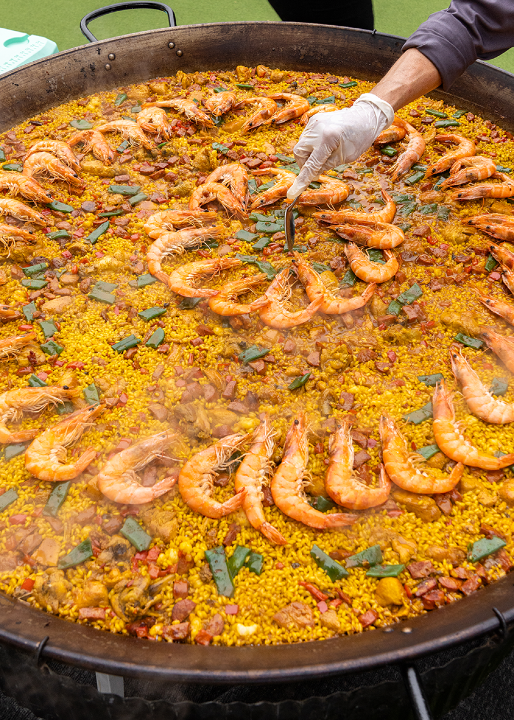 paella with shrimp 1